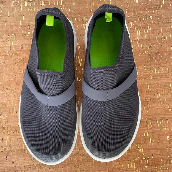 Oofos OOmg eeZee Low Shoes Womens 7 - Picture 4 of 7